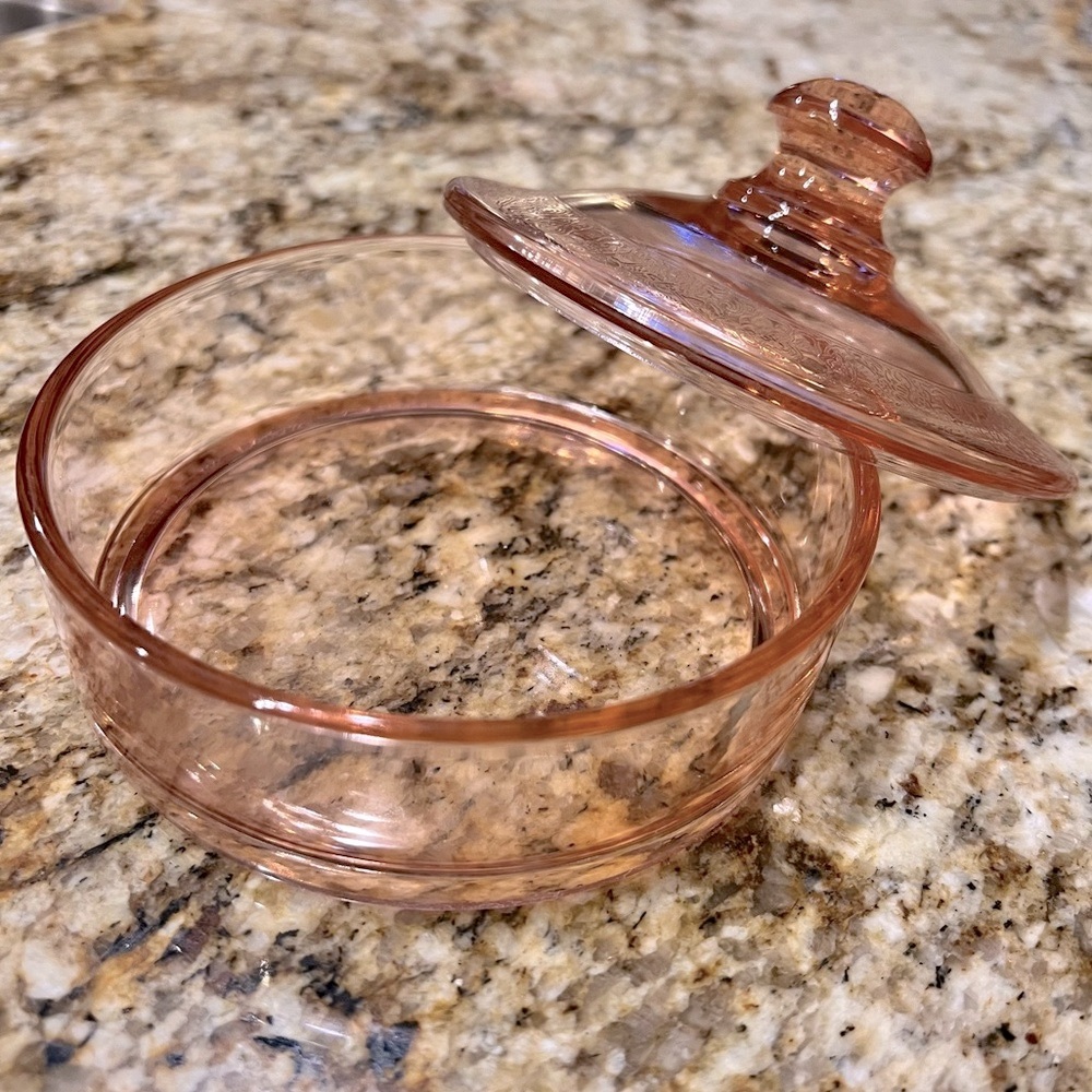 Vintage Pink Depression Glass Candy Dish
Bowl with lid 6”x2”